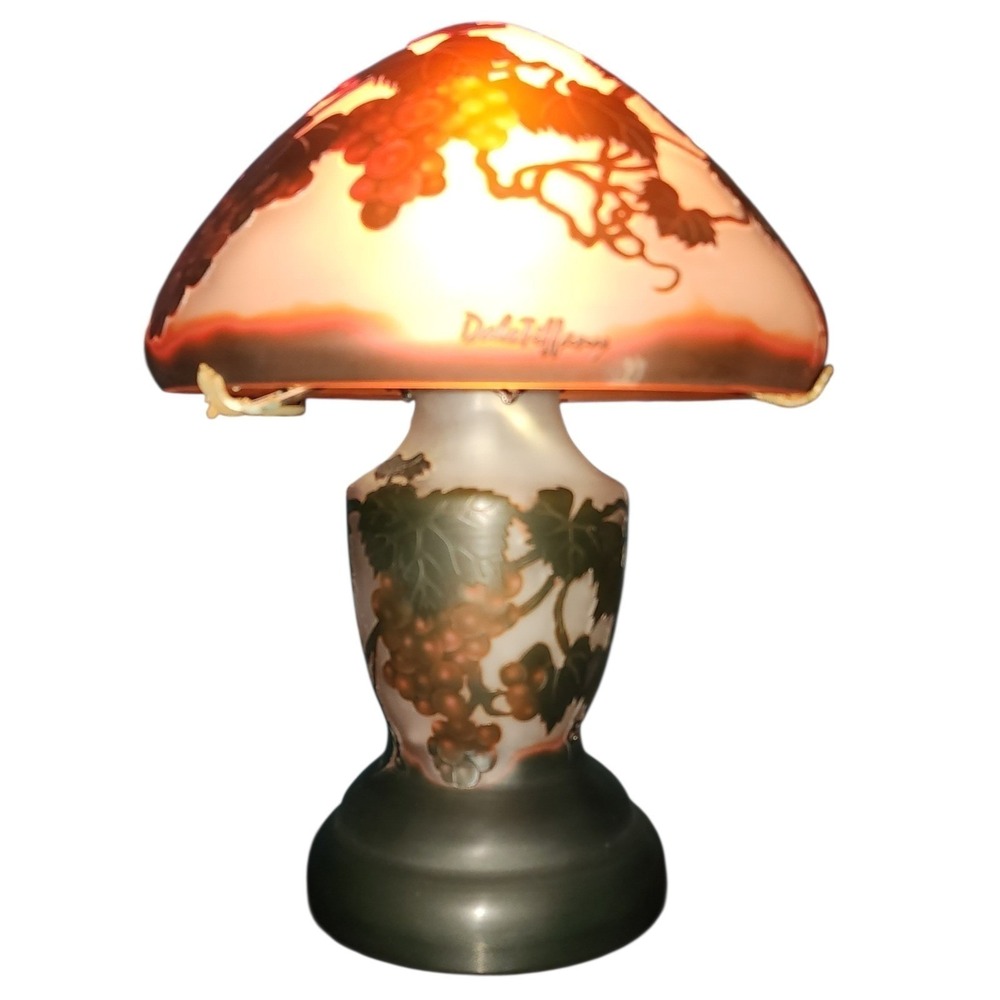 VTG Dale Tiffany Mushroom Lamp Stained Glass Grapevine Art Nouveau Accent Light